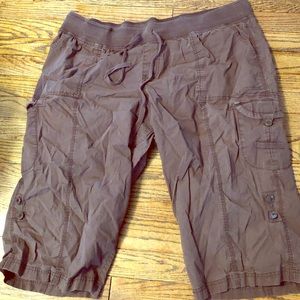 Lane Bryant Shorts - Lane Bryant Cargo Bermuda Shorts size 24 Lane Bryant Shorts - Lane Bryant Cargo Bermuda Shorts size 24
